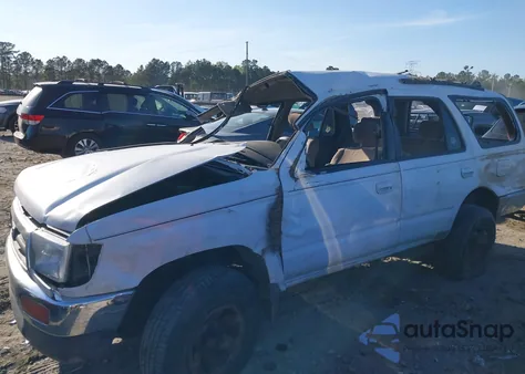 1998 Toyota 4Runner Sr5 V6 z USA, uszkodzony, nr VIN JT3GN86R1W0069961